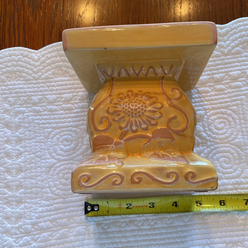 Pedestal - Picture 8 of 10